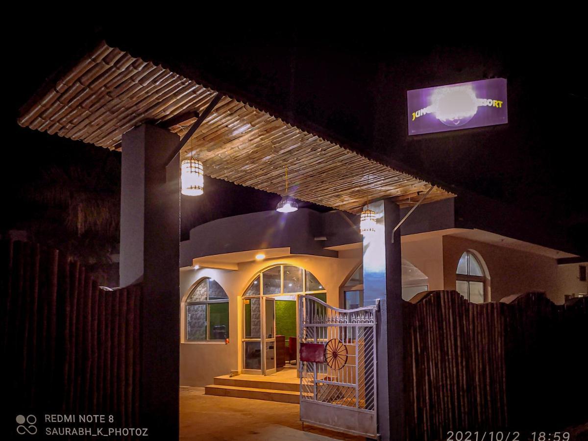 Hotel Jungle Palace Resort Umaria  Bagian luar foto