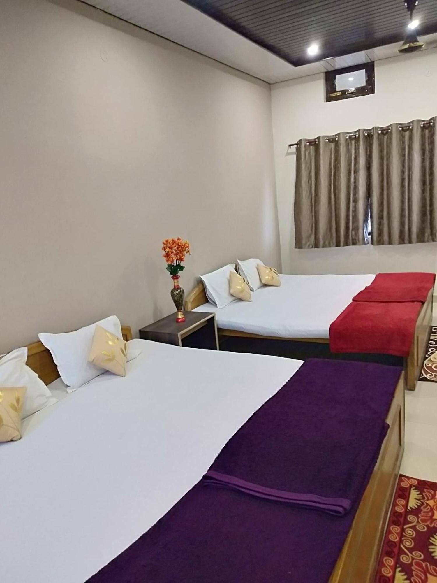 Hotel Jungle Palace Resort Umaria  Bagian luar foto